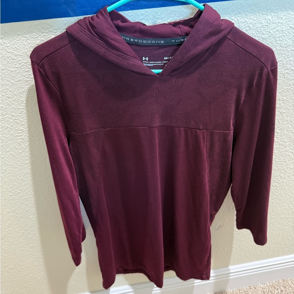 Under Armour Burgundy HeatGear Top NWOT